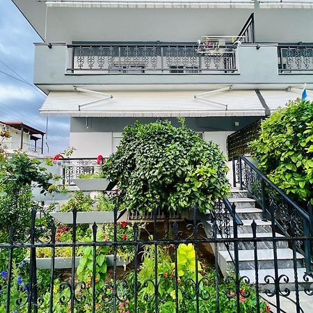 Atlantis Apartments Nea Vrasna Luaran gambar