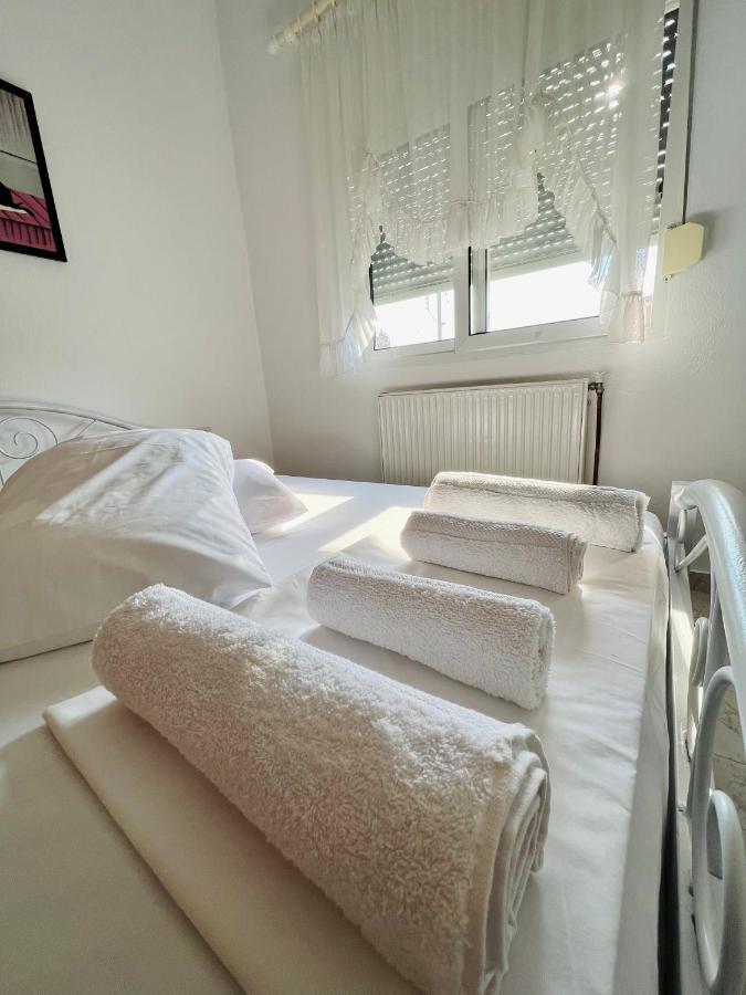 Atlantis Apartments Nea Vrasna Luaran gambar