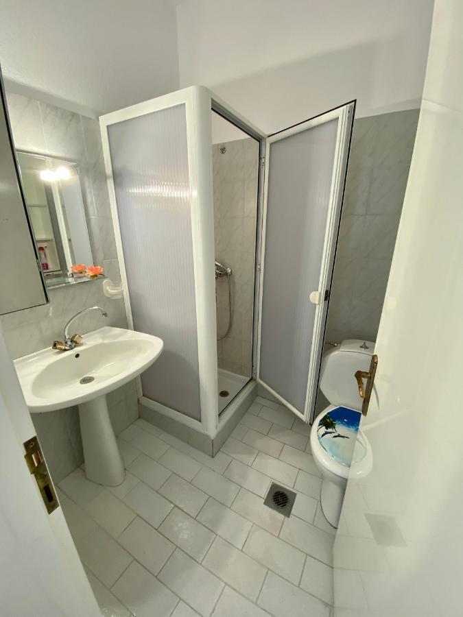 Atlantis Apartments Nea Vrasna Luaran gambar