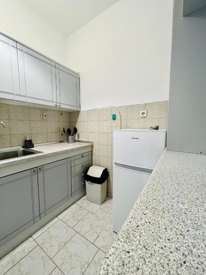 Atlantis Apartments Nea Vrasna Luaran gambar