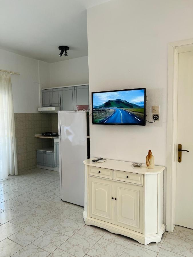 Atlantis Apartments Nea Vrasna Luaran gambar