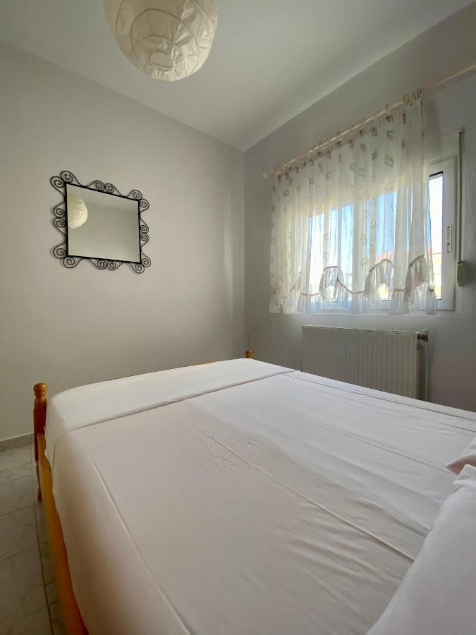 Atlantis Apartments Nea Vrasna Luaran gambar