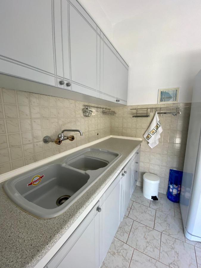 Atlantis Apartments Nea Vrasna Luaran gambar