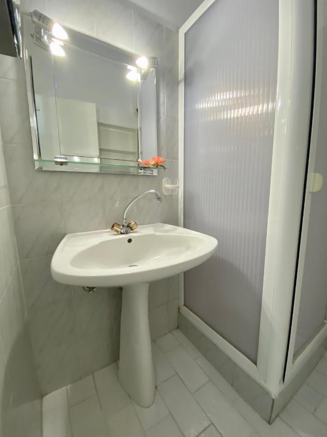 Atlantis Apartments Nea Vrasna Luaran gambar