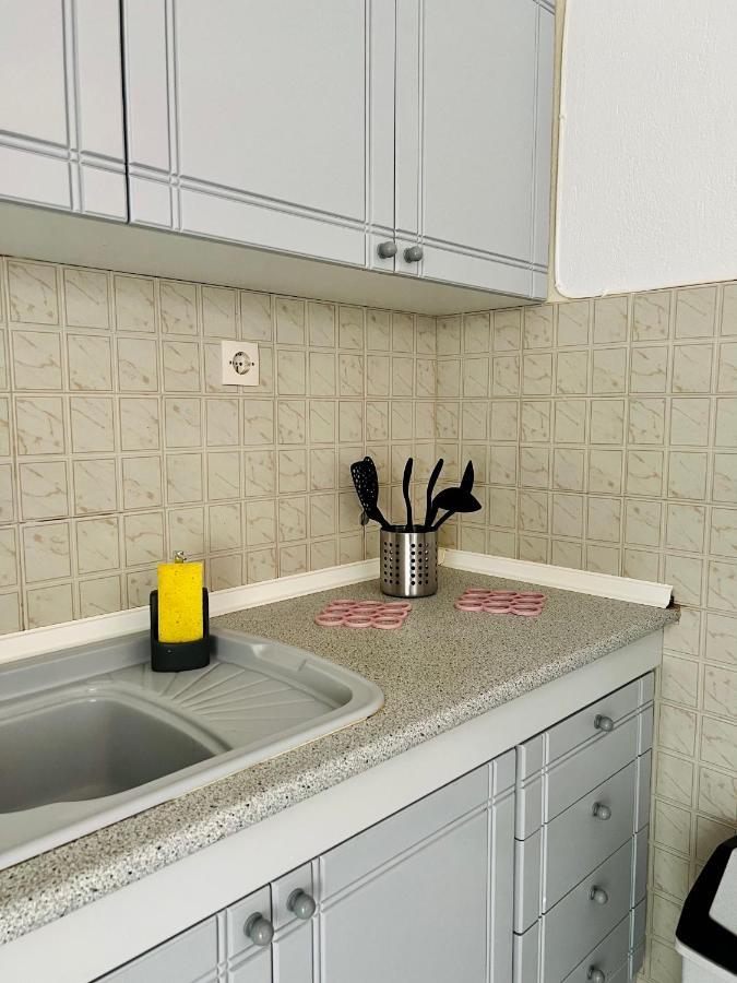Atlantis Apartments Nea Vrasna Luaran gambar