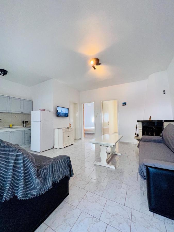 Atlantis Apartments Nea Vrasna Luaran gambar