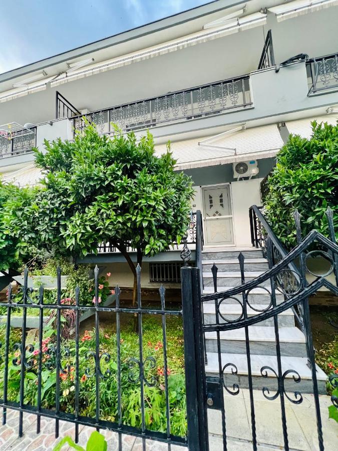 Atlantis Apartments Nea Vrasna Luaran gambar