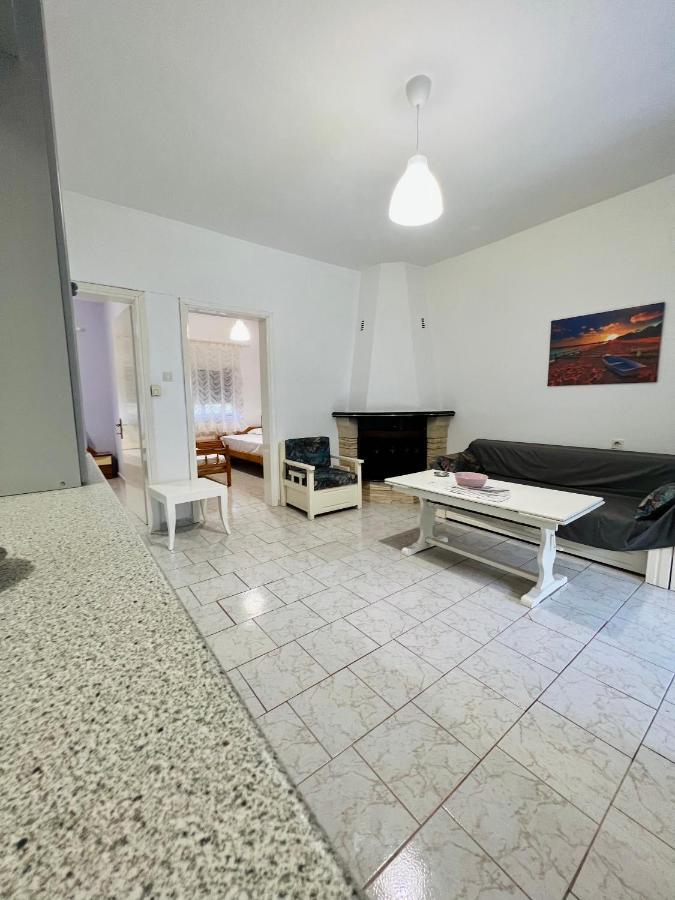 Atlantis Apartments Nea Vrasna Luaran gambar