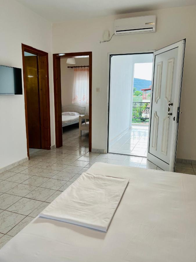 Atlantis Apartments Nea Vrasna Luaran gambar